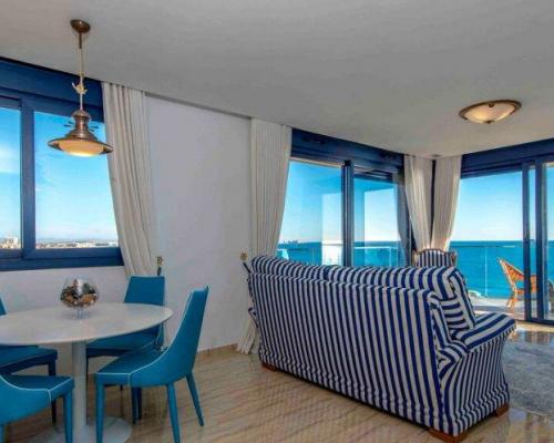 Luksusowy apartament w Punta Prima