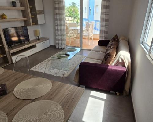 HISZPANIA Umeblowany apartament z balkonem i basenem