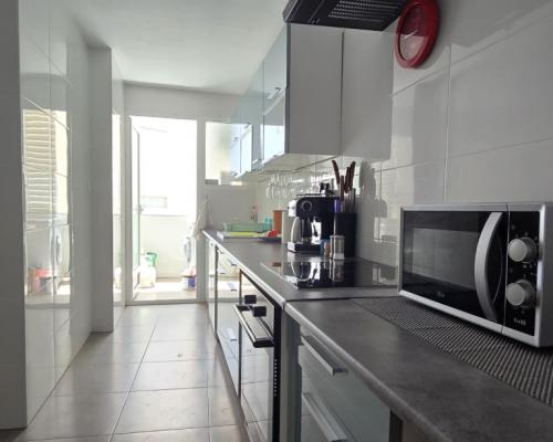 HISZPANIA Umeblowany apartament z balkonem i basenem