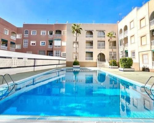 HISZPANIA Umeblowany apartament z basenem