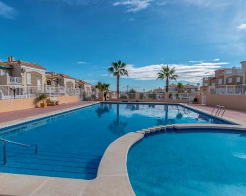 HISZPANIA Kamienica z 3 sypialniami i 2 łazienkami