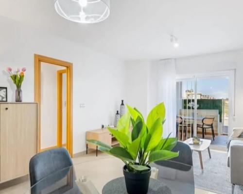 HISZPANIA Odnowione apartamenty z basenem