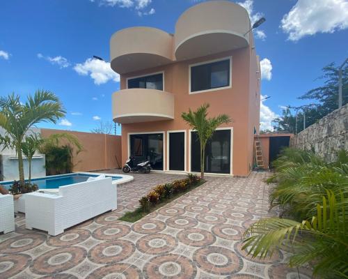 DOMINIKANA / Willa z 5 sypialniami i tropikalnym ogrodem – Bayahibe