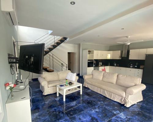 DOMINIKANA / Willa z 5 sypialniami i tropikalnym ogrodem – Bayahibe