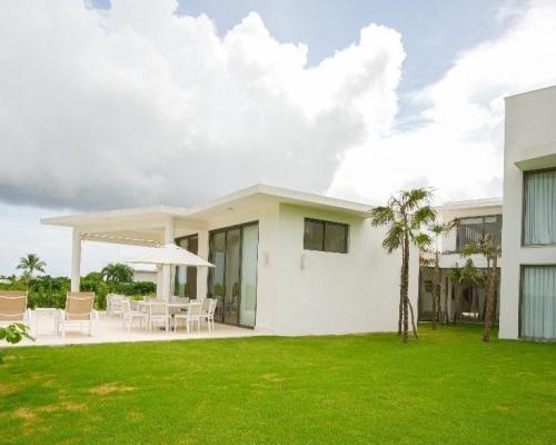 DOMINIKANA / Willa z 5 sypialniami w prestiżowym La Estancia Golf Resort – luksus, przestrzeń i karaibski styl życia