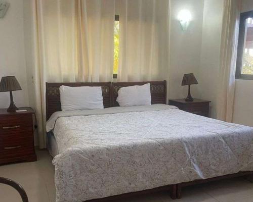 DOMINIKANA / Przestronna willa 4 sypialnie w San Rafael del Yuma – komfort i przestrzeń w tropikach